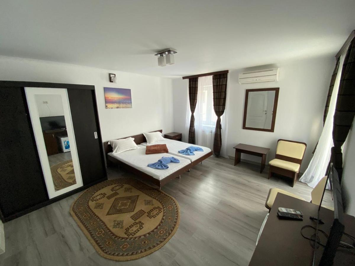 Hotel Cool Breeze - Mamaia Nord Năvodari Zewnętrze zdjęcie